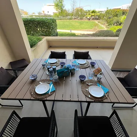 Gardens Dubai By Fhr Apartment
